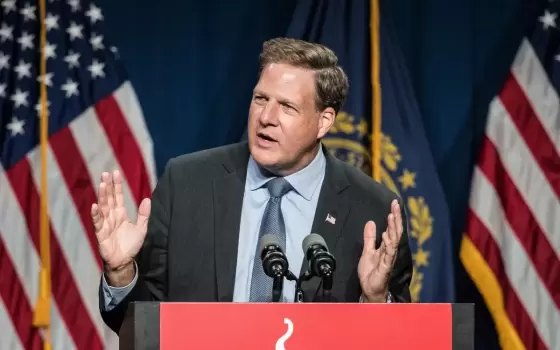 حاكم نيو هامبشاير يقر قانون لمناهضة المقاطعة🤬