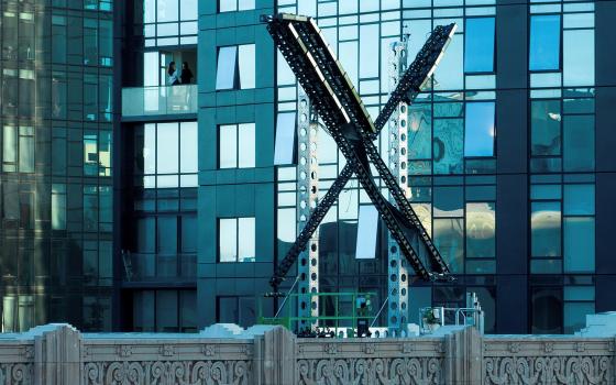 X تتعاون مع الاحتلال للتحقق من هوية المستخدمين👎