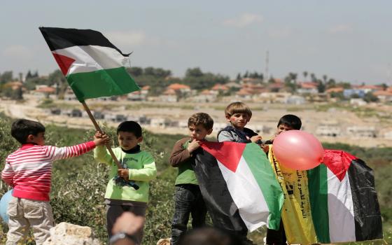 تغريدة حركة المقاطعة مدريد حول الدعاية الاسرائيلية الكاذبة لتغيير التاريخ الفلسطيني  