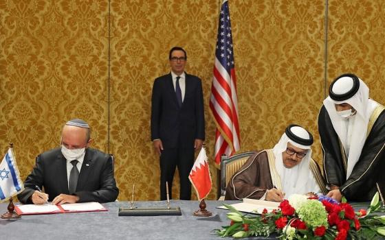 حكومة الاحتلال ستصادق على اتفاقية تعاون اقتصادي مع البحرين