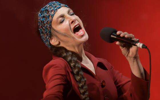 وقفة احتجاجية ضد إحياء الفنانة كاثرين رينجر لحفل في تل أبيب