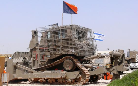 في ذكرى مقتل راشيل كوري.. تجمع "اتحرك" يدعو إلى تكثيف العمل ضد شركة كاتربيلر