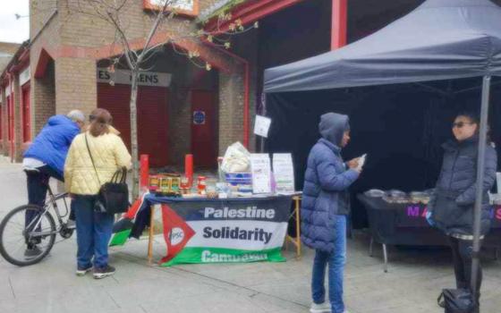 وقفة تضامنية مع الشعب الفلسطيني في ليتونستون البريطانية