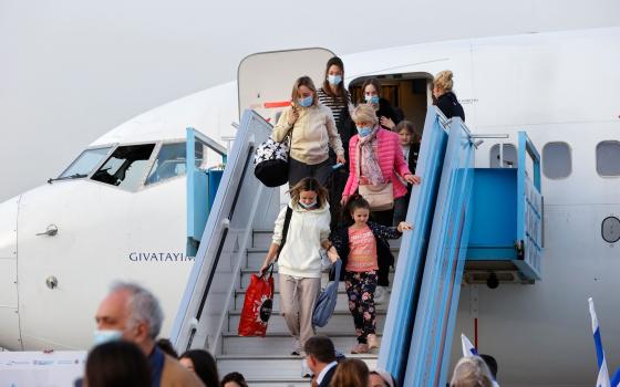 هآرتس: يهود أوكرانيا يرفضون الإقامة في المستوطنات