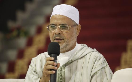 رئيس "اتحاد علماء المسلمين": التطبيع حرام وكل من يبرره إنما ينفذ أهواء ولي أمره