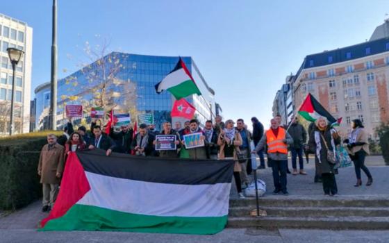 بروكسل.. وقفة احتجاجية أمام مبنى الاتحاد الأوروبي رفضاً لصفقة القرن