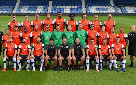 حملة التضامن تدعو نادي لوتون تاون الإنجليزي لمقاطعة شركة بوما