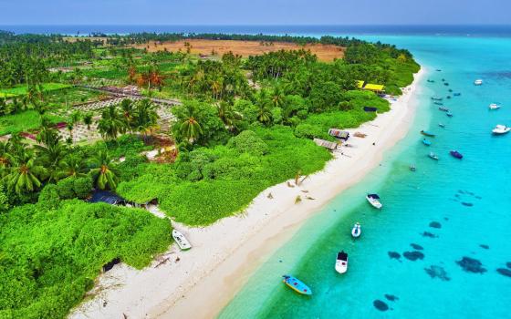 مساعٍ إسرائيلية لضم جزر المالديف والقمر لاتفاقيات التطبيع