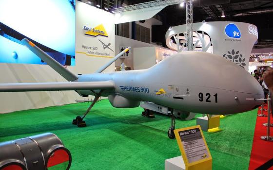 حركة المقاطعة تدين استثمارات شركة أكسا للتأمين في شركات الأسلحة الإسرائيلية