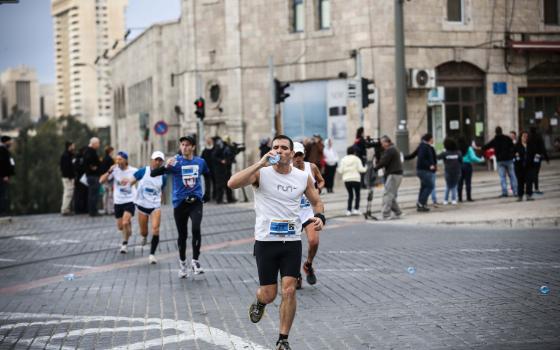 إدانة للمشاركة العربية في دورة الألعاب "المكابياه اليهودية"