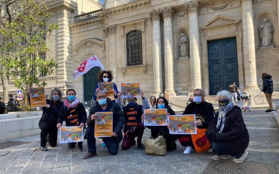 نشرة أخبار "مقاطعة"  