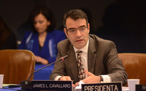 استجابة لتحريض إسرائيلي.. بايدن يسحب مرشحه لحقوق الإنسان ??