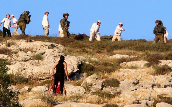 إندونيسيا.. حركة المقاطعة تدين اعتداءات المستوطنين في الخليل