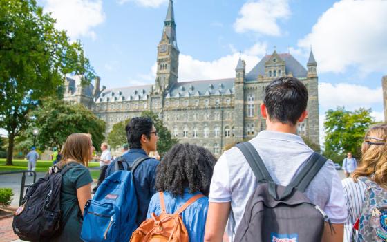 طلاب جامعة جورجتاون يرفضون تبييض جرائم الاحتلال