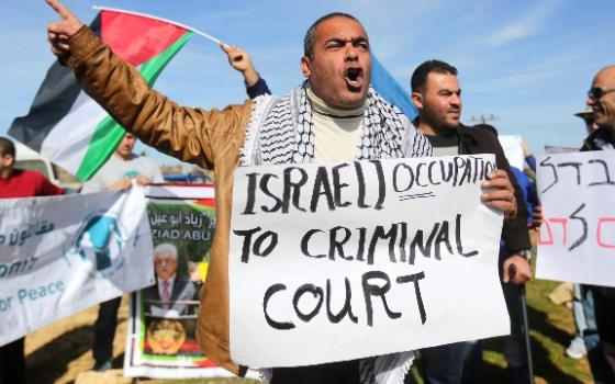 نشرة أخبار "مقاطعة"  