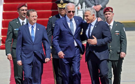 بايدن يتعهّد بإعطاء دفع لـ "اندماج إسرائيل" في الشرق الأوسط