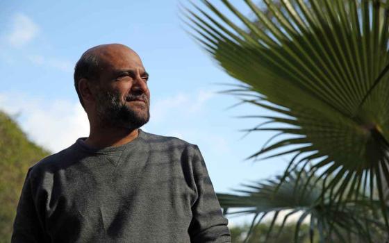 رامي شعث لا يزال مسجونًا وفرنسا تقول إن مصر أبلغتها بالإفراج