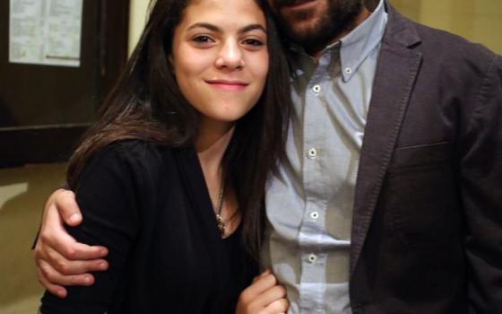 ابنة رامي شعث تكشف ظروفه الصعبة بالسجون المصرية وتطالب بالإفراج عنه