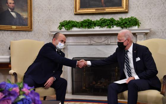 بينيت: زيارة بايدن ستكشف عن خطوات لتعزيز اندماج "إسرائيل" بالمنطقة