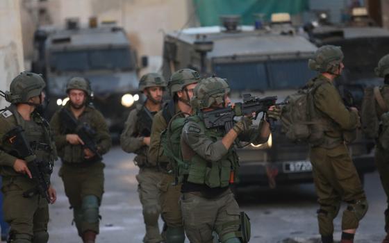 النشرة - الاحتلال يرتكب مجزرة جديدة في أريحا.. ووقفة في السودان رافضة للتطبيع  