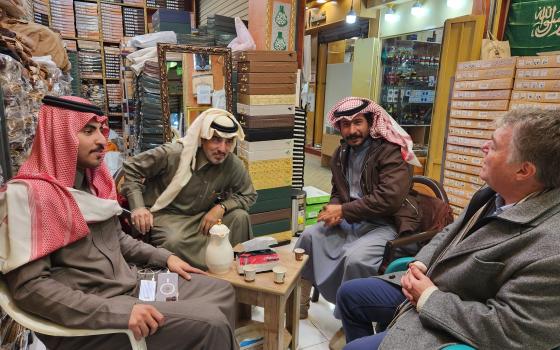 صحفي إسرائيلي في الرياض: العلاقات الرسمية أصبحت أقرب ??