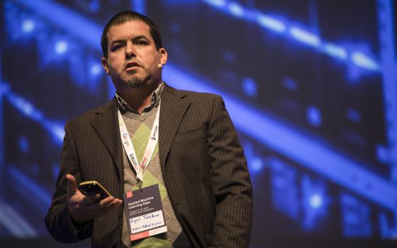 منظمة حقوقية تدعو "الجنائية الدولية" للتحقيق مع مهندس الأبارتياد الإسرائيلي