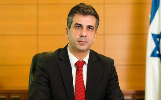 تطبيع جديد.. صحيفة سعودية تجري مقابلة مطوّلة مع وزير إسرائيلي