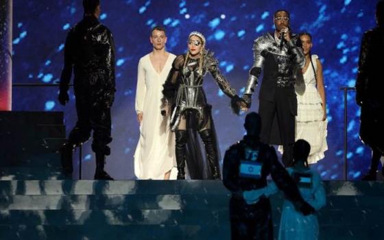 حركة المقاطعة: مادونا حاولت التغطية على مشاركتها في يوروفيجن  