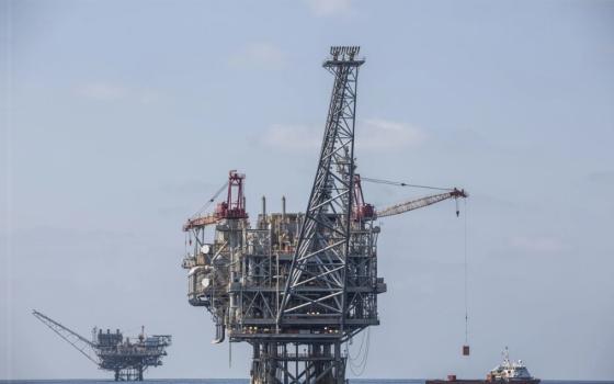 استنكار لاتفاق إيطاليا واليونان وقبرص والاحتلال لبناء خط أنابيب بحري  