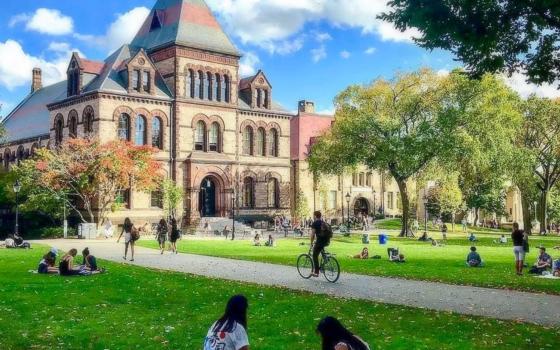 جامعة "بروان" الأميركية تتجه إلى مقاطعة شركات "القائمة السوداء"