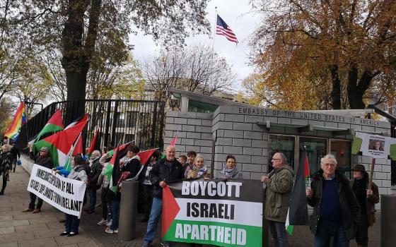 حملة أيرلندية تدين الدعم الأميركي للاحتلال الإسرائيلي