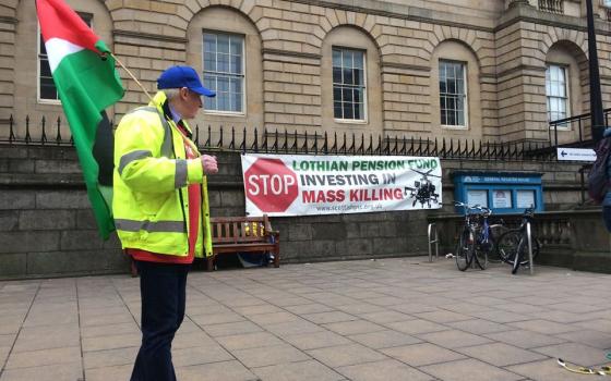 وقفة تضامنية مع الأسرى الفلسطينيين في مدينة أدنبرة الاسكتلندية  