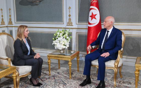 قيس سعيد يطالب بفتح تحقيق في مشاركة لاعب إسرائيلي ببطولة دولية في تونس  