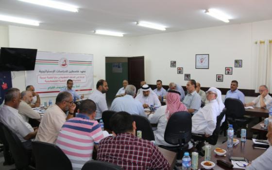 كُتاب فلسطينيون يدعون للتصدي إلى التطبيع عبر وقف اتفاقية أوسلو