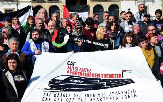 عريضة للتوقيع.. حملة تدعو شركة السكك الحديدية RENFE لمقاطعة نظيرتها CAF