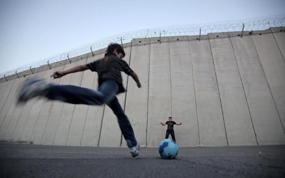 مطالبات فلسطينية لناديي أتلتيكو وإنتر بإلغاء "ودية" في "إسرائيل"  