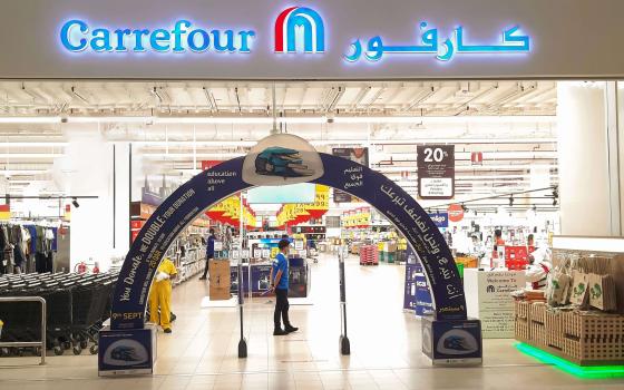 دعوات لمقاطعة متاجر "كارفور" لتورطها بدعم الاحتلال