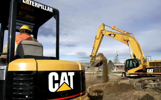 حركة المقاطعة تدعو للضغط على شركة كاتربيلر