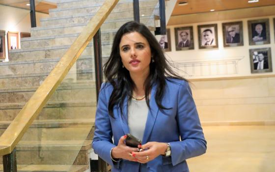 وزيرة داخلية الاحتلال شاكيد تبدأ زيارة للإمارات