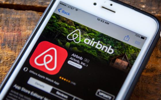 حركة المقاطعة تدعو للعمل ضد شركة Airbnb