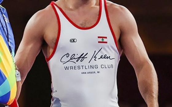 مصارع لبناني ينسحب من أمام خصم إسرائيلي في كازاخستان