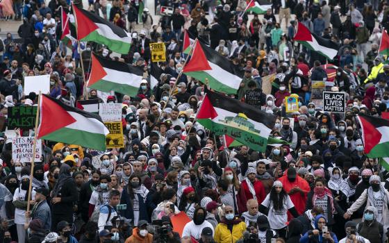 نشرة أخبار "مقاطعة"