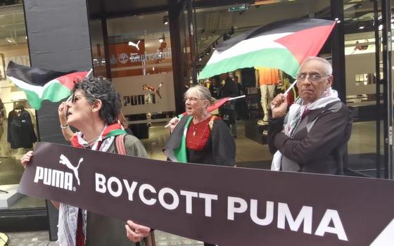 حملة أصدقاء الأقصى تجدد دعوتها لمقاطعة شركة بوما
