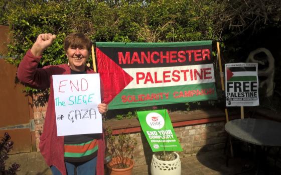 نشطاء بريطانيون يطالبون برفع الحصار عن غزة في ظل تفشي كورونا