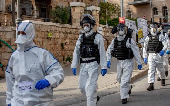 حركة المقاطعة تدين إغلاق الاحتلال لعيادة خاصة بفحوصات كورونا في القدس  