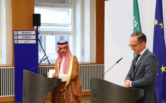 سعوديون ضد التطبيع: قرار هيئة الطيران "تطبيع على استحياء"