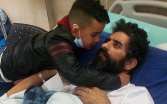 آلاف الأميركيين يطالبون بالإفراج الفوري عن الأسير أبو هواش