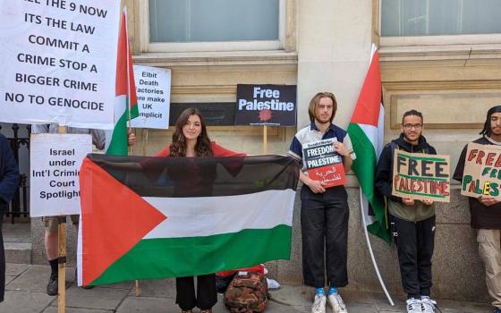 الإفراج بكفالة عن نشطاء حركة فلسطين في بريطانيا مع تحديد موعد لمحاكمتهم