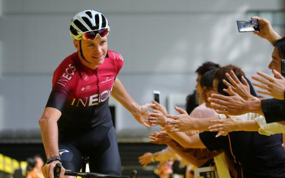 دعوات لدرّاج بريطاني شهير لوقف دعم فريق إسرائيلي