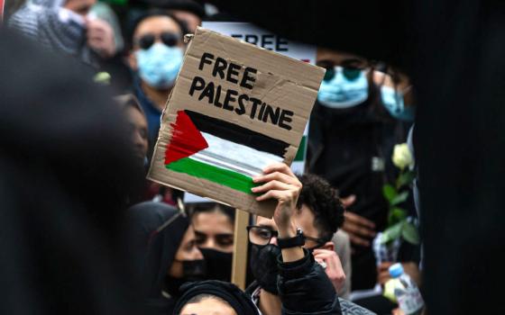 نشرة أخبار “مقاطعة”